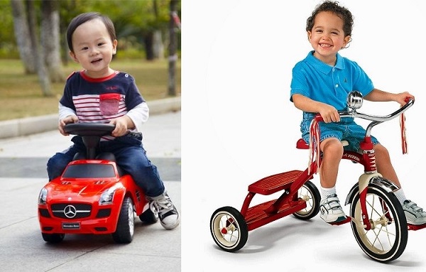 Mẹ nên chọn xe chòi chân hay xe 3 bánh cho bé?