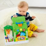 do choi phu hop voi tre so sinh 150x150 - Gợi ý những món đồ chơi gỗ đáng yêu cho bé