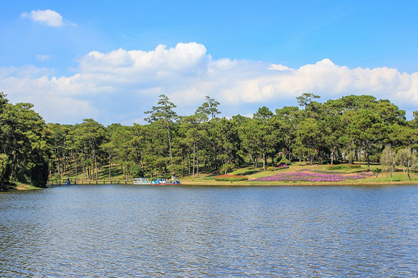 van canh ho than tho dia diem thu vi tai da lat nam 20181 - Vãn cảnh hồ Than Thở, địa điểm thú vị tại Đà Lạt năm 2018