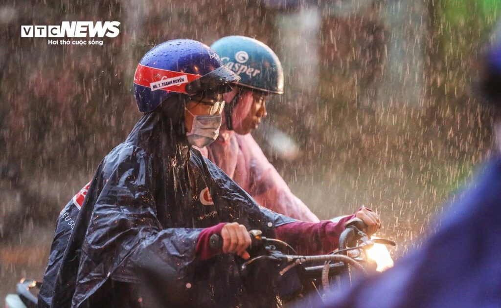 du bao thoi tiet ngay 21 9 22202297 1024x631 - Dự Báo Thời Tiết Hôm Nay 15/10: Miền Bắc Mưa Dài Ngày, Hà Nội Có Nơi Trên 80mm